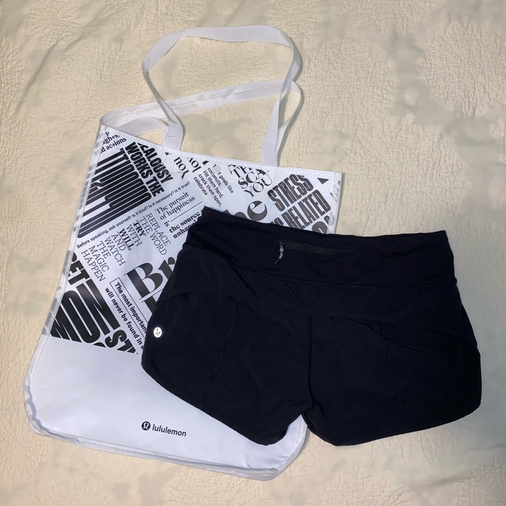 lululemon black speed up shorts